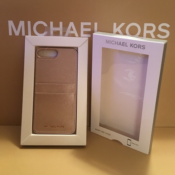 MICHAEL KORS Accessories - NWT - MICHAEL KORS DUSTY IPHONE 7 PLUS CASE